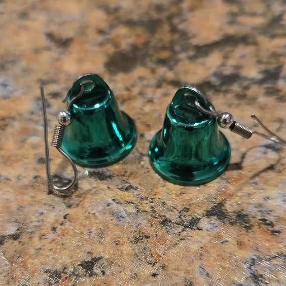 Festive Christmas Earrings 4 Different Pairs. - Picture 2 of 6